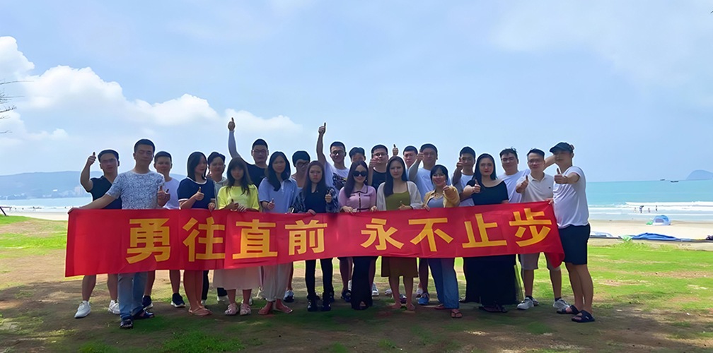 厨具厂家团队4