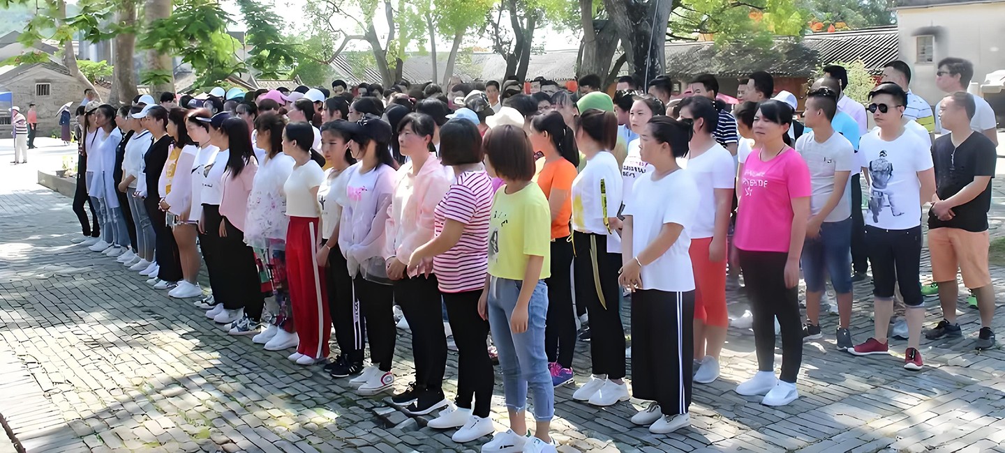 服务团队1
